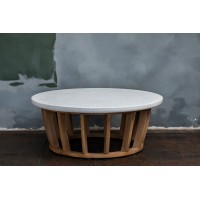 Кофейный стол из акации WOODLAND