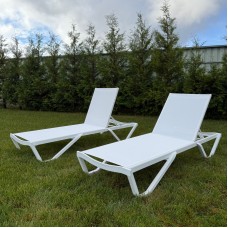 Комплект шезлонгов ENZO в белом цвете